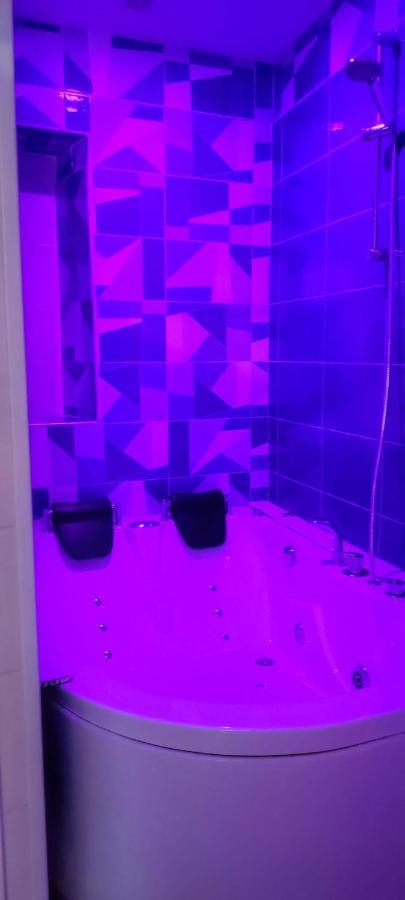 Bleu Bijou Apartment *